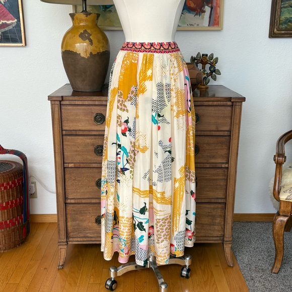 Anthropologie Yellow and Cream Maxi Skirt - Picture 5 of 9
